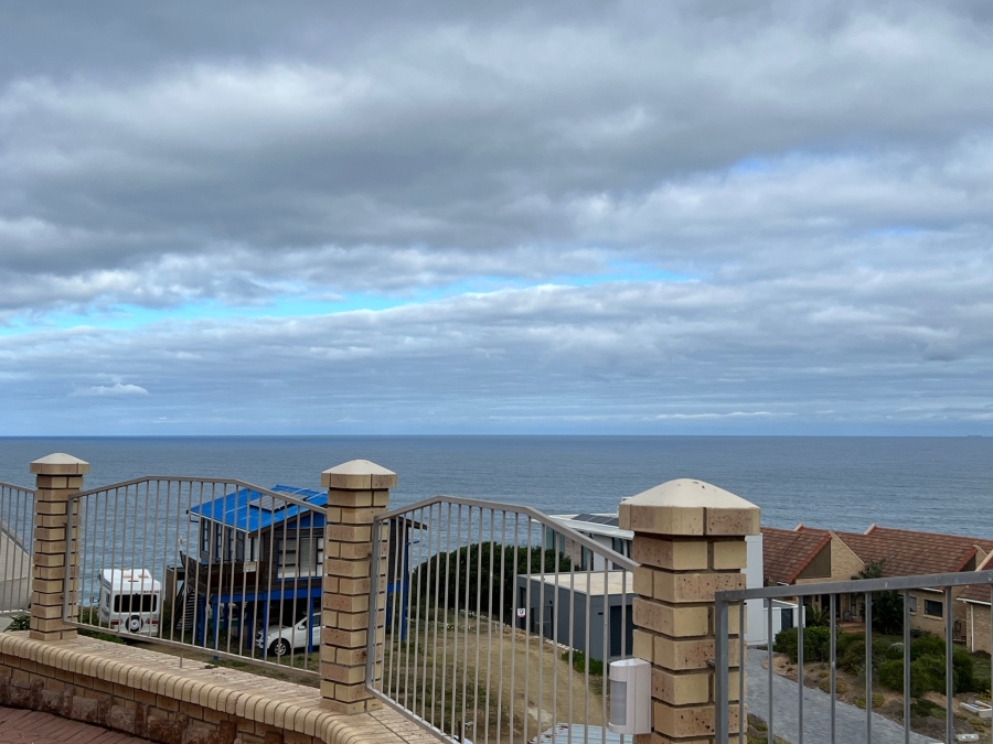 3 Bedroom Property for Sale in Dana Bay Western Cape